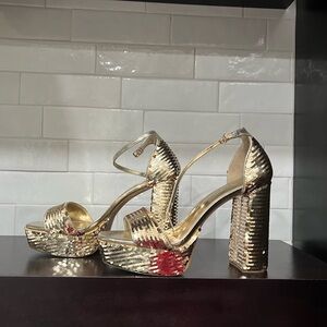 Madden Girl Gold Sequined Platform Sandals; Box included